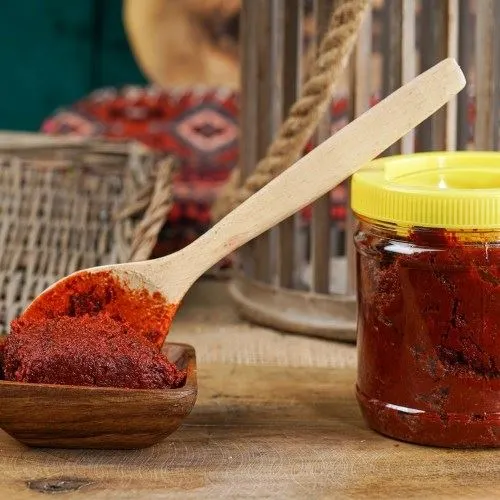 Acı Biber Salçası (1 KG) Acı Biber Salçası (1 KG)