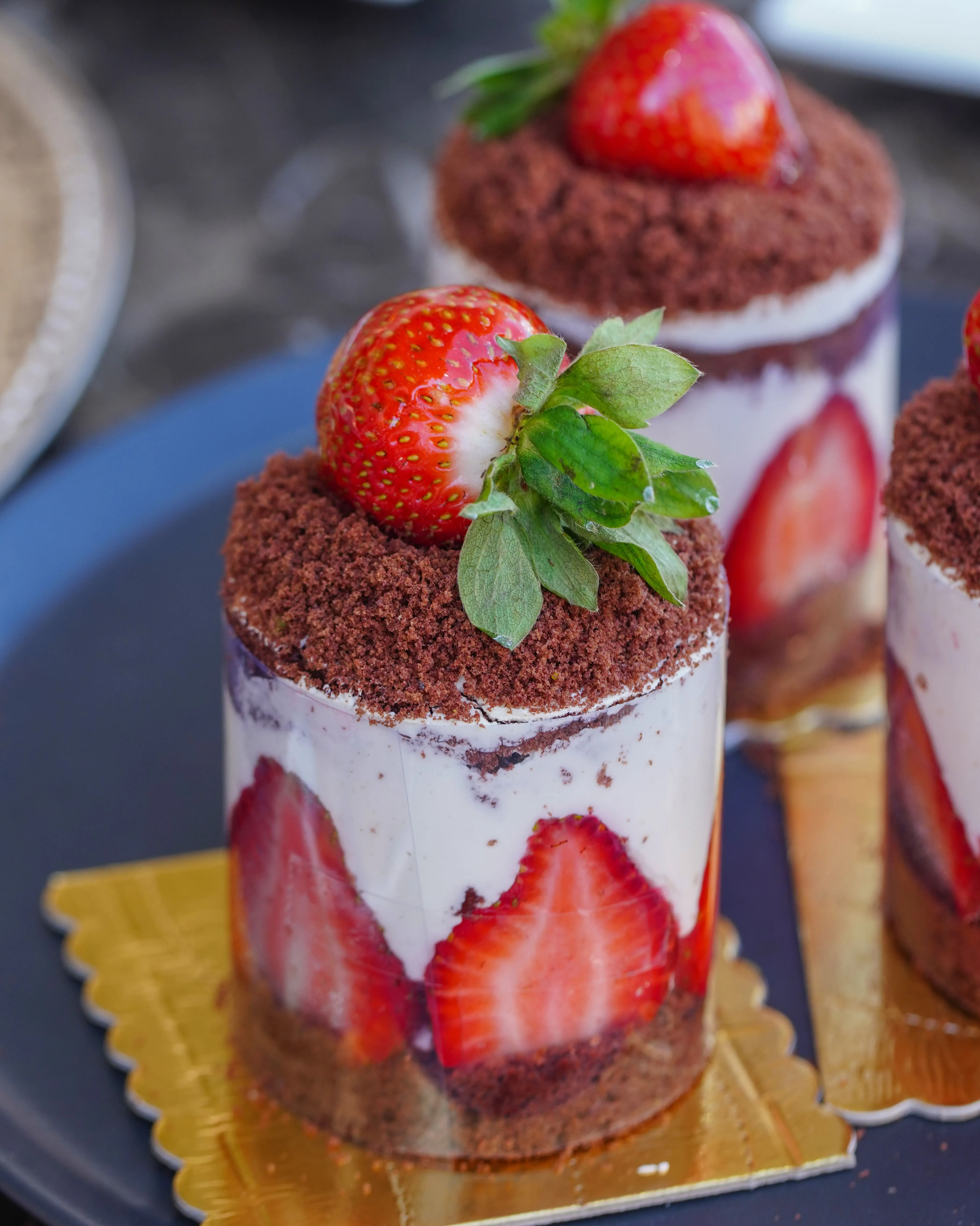 ÇİLEKLİ RULOPASTA PORS.