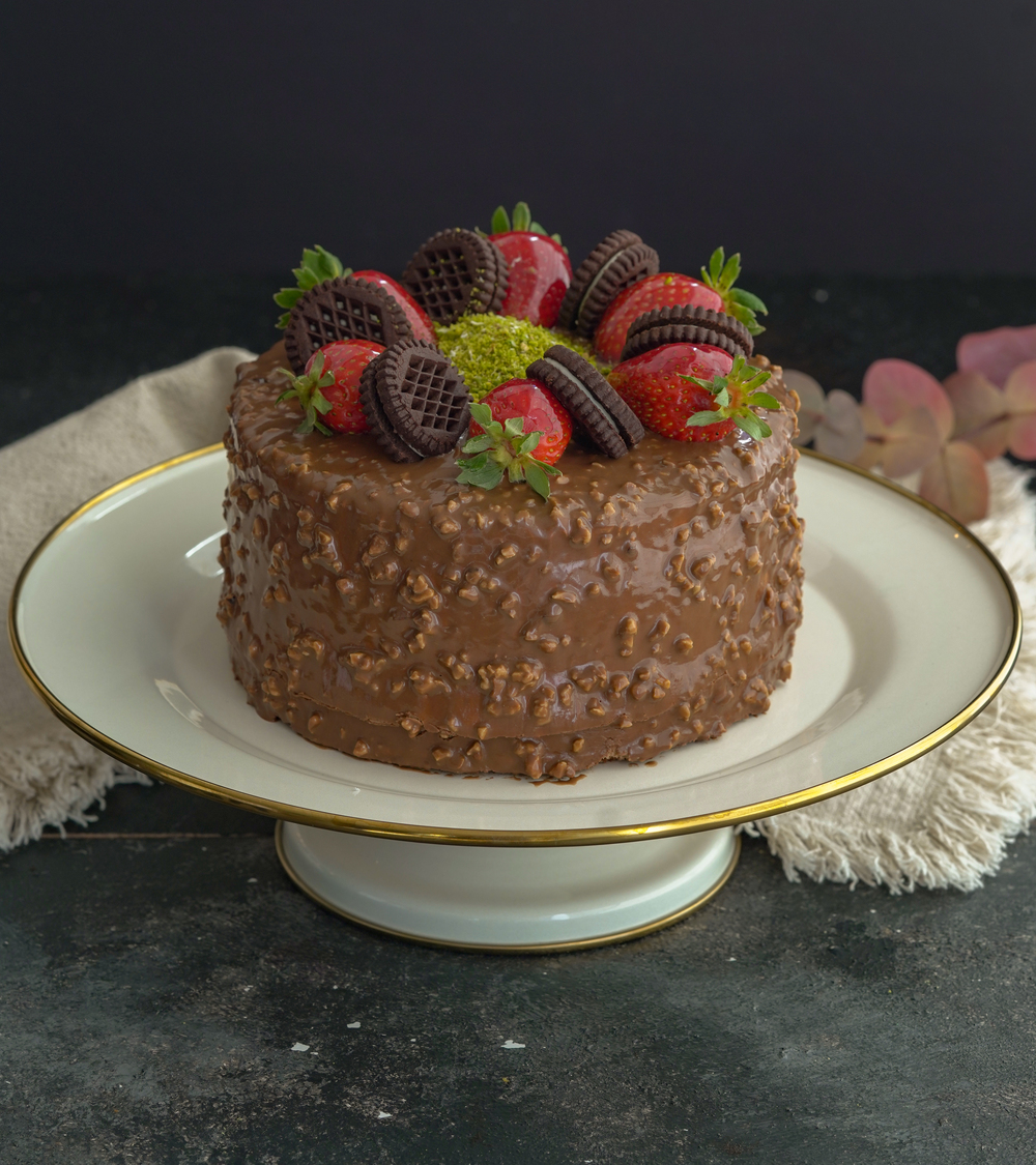 YAŞ PASTA ÇİKOLATA-ÇİLEK NO:1