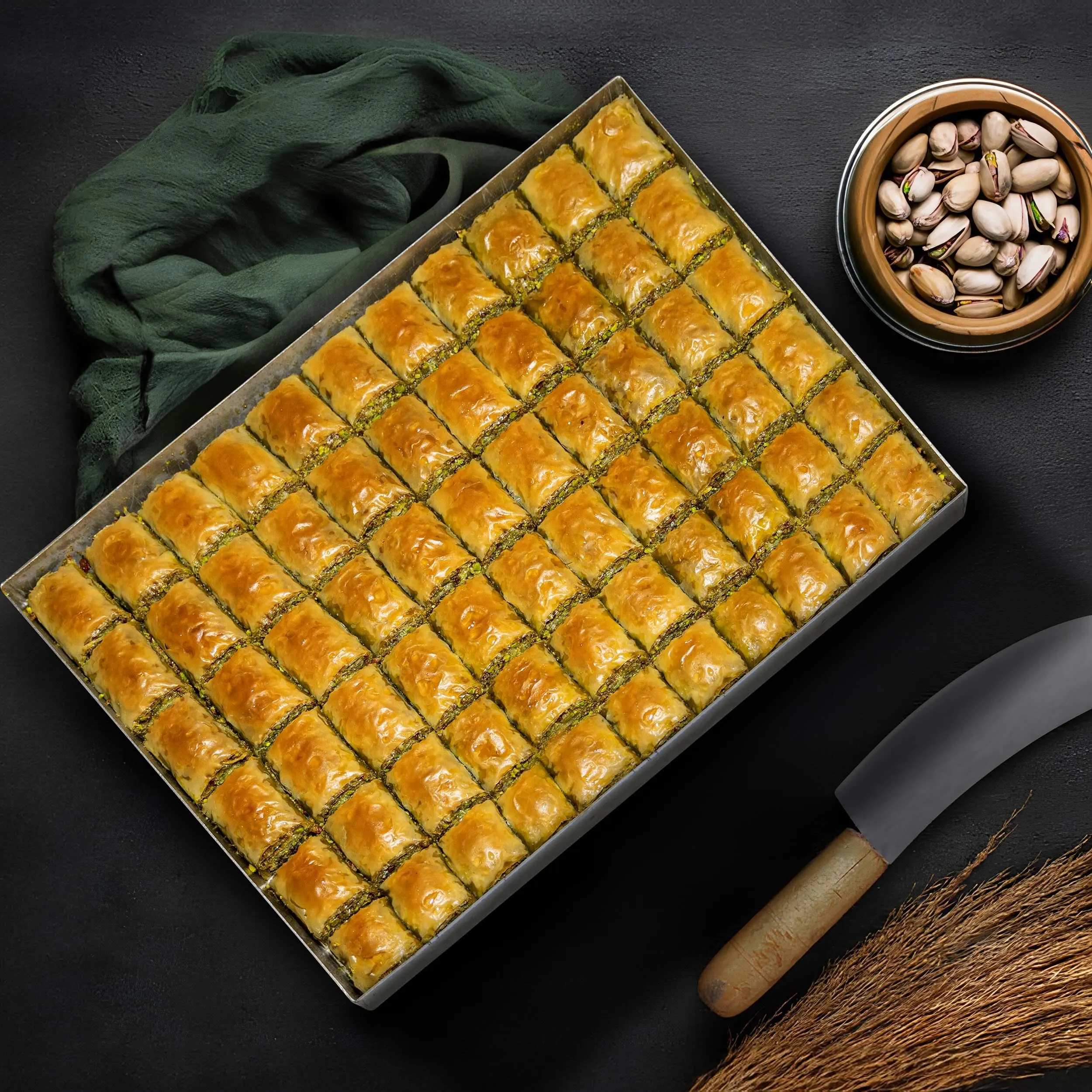 Dürüm Baklava mit Pistazien Tablett (3.7 Kg)