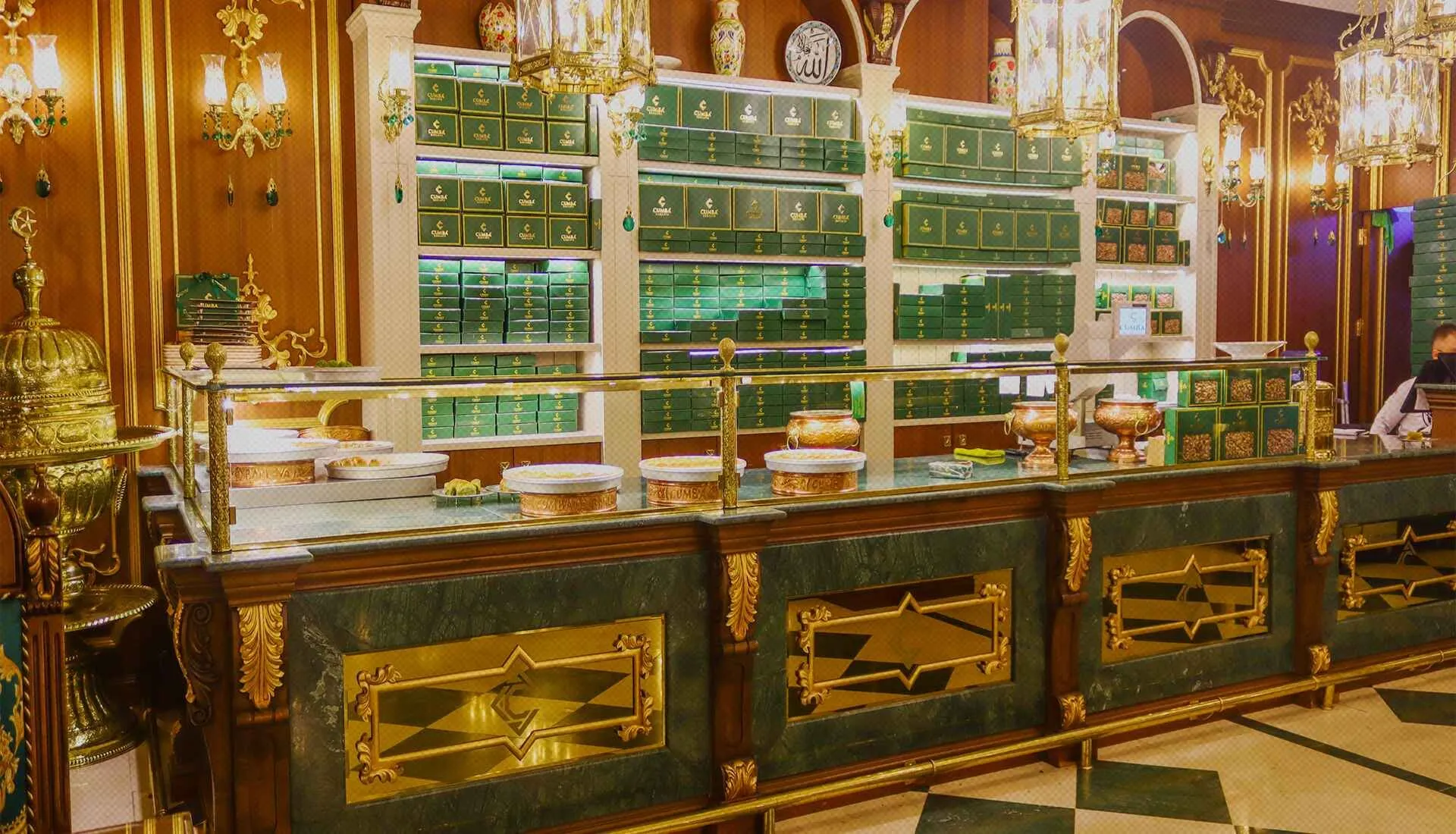 Cumba Baklava Cumba Baklava'nın eşsiz lezzetiyle tatlı anlarınızı şenlendirin. Keyif dolu baklava deneyimi için Cumba Baklava'yı tercih edin!