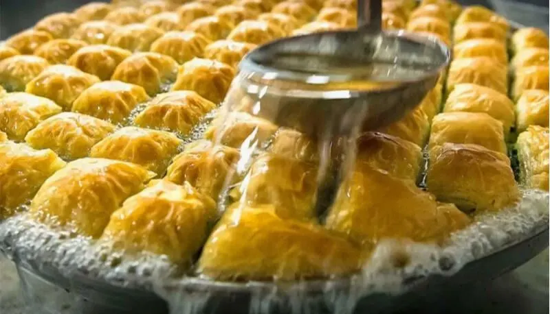 Baklava Şerbeti Kaç Dakika Kaynatılır? Altın Oran Rehberi